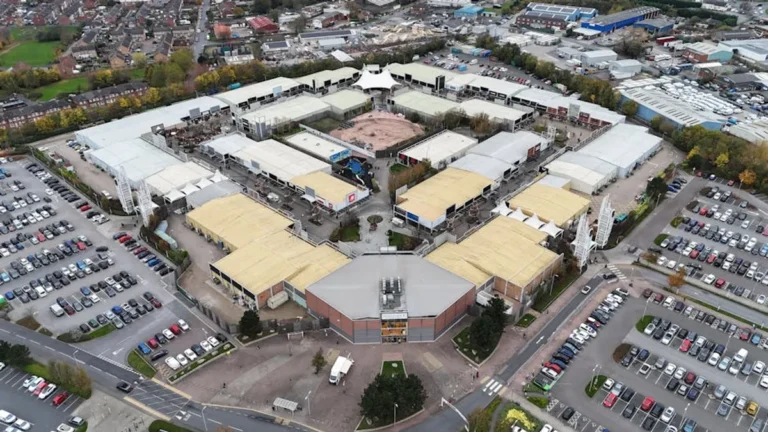 Best shopping outlets for first-time visitors